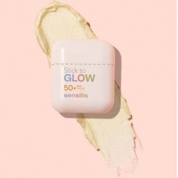 Sensilis Stick to GLOW SPF 50+ protector solar facial en barra con acabado perlado luminoso y acción antimanchas